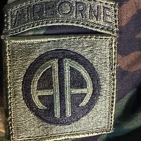 Authentic Airborne Military Jacket Size Medium Short - Picture 5 of 5